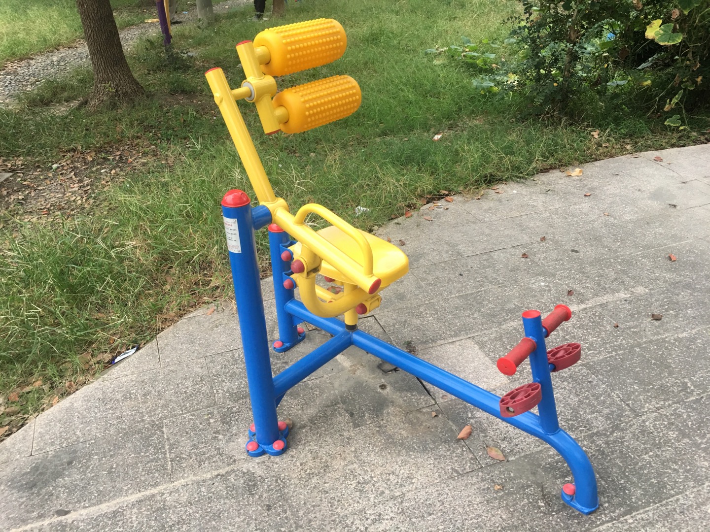 自重腹背锻炼器