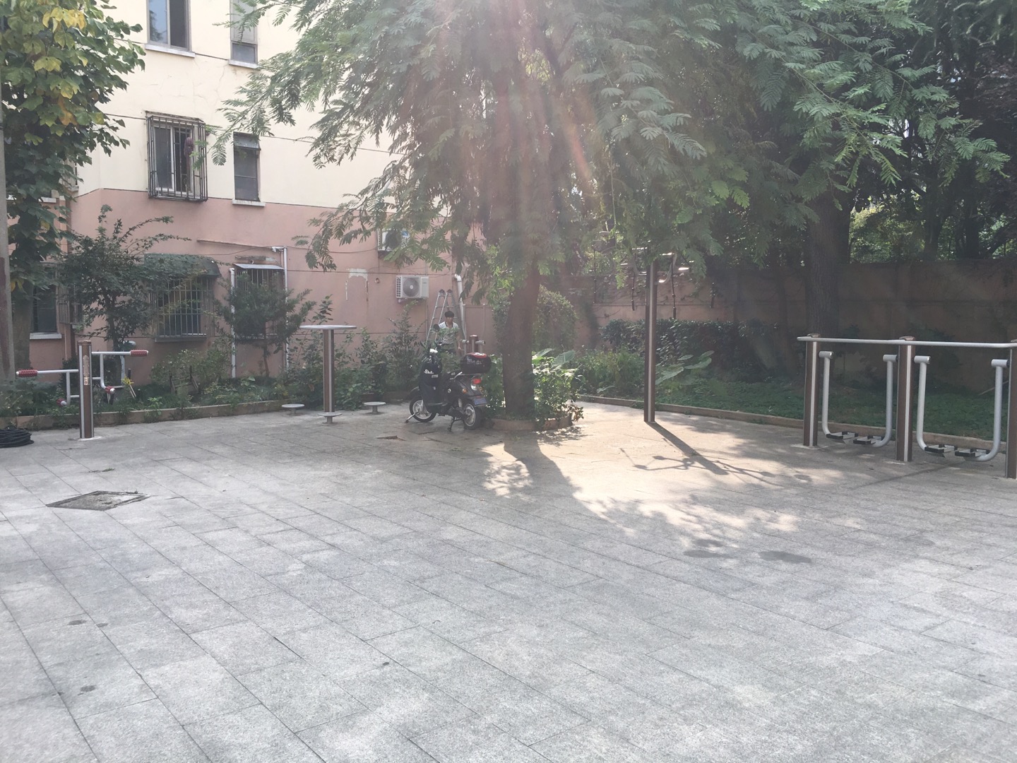 管弄路251弄健身点
