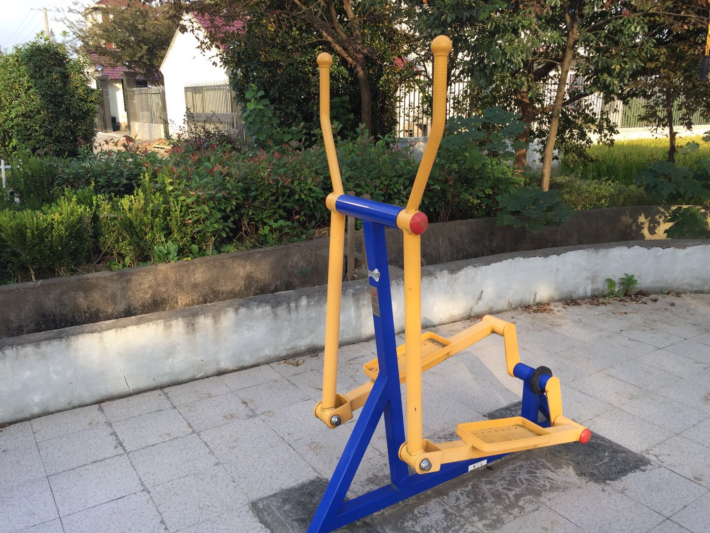 室外椭圆机