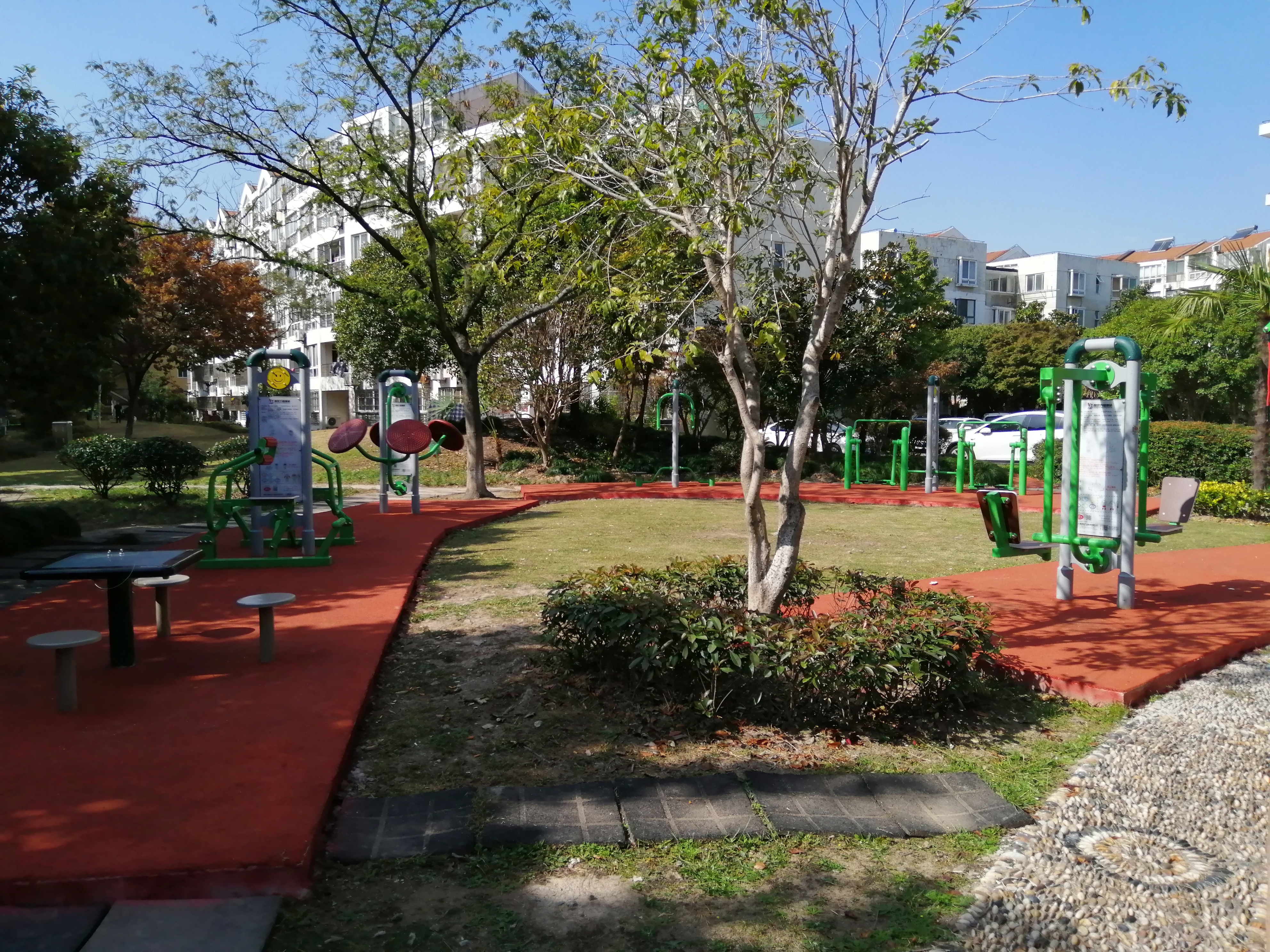 奉浦街道树园新里市民益智健身苑点