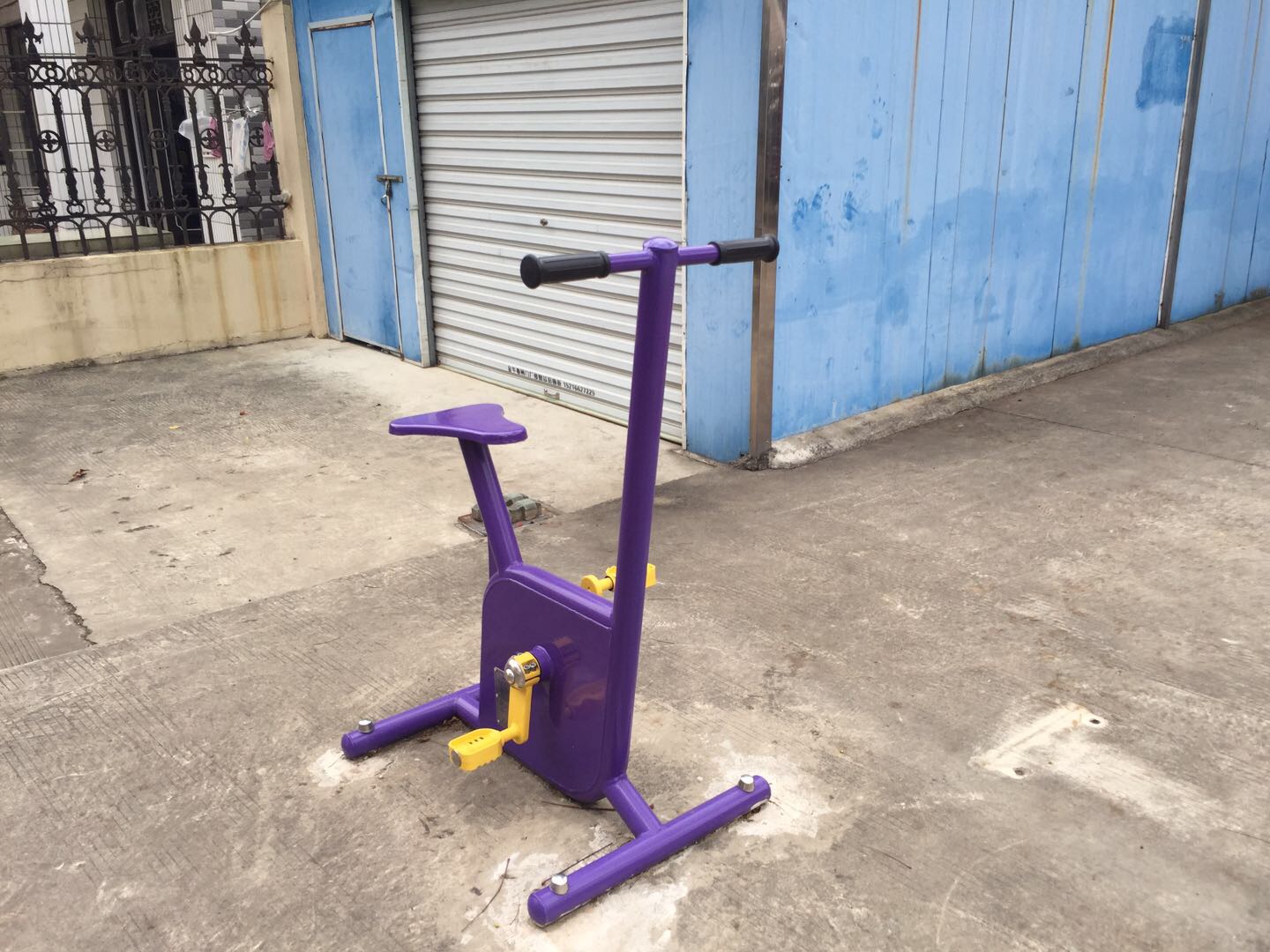 双位健身车