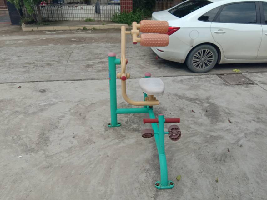 自重腹背锻炼器