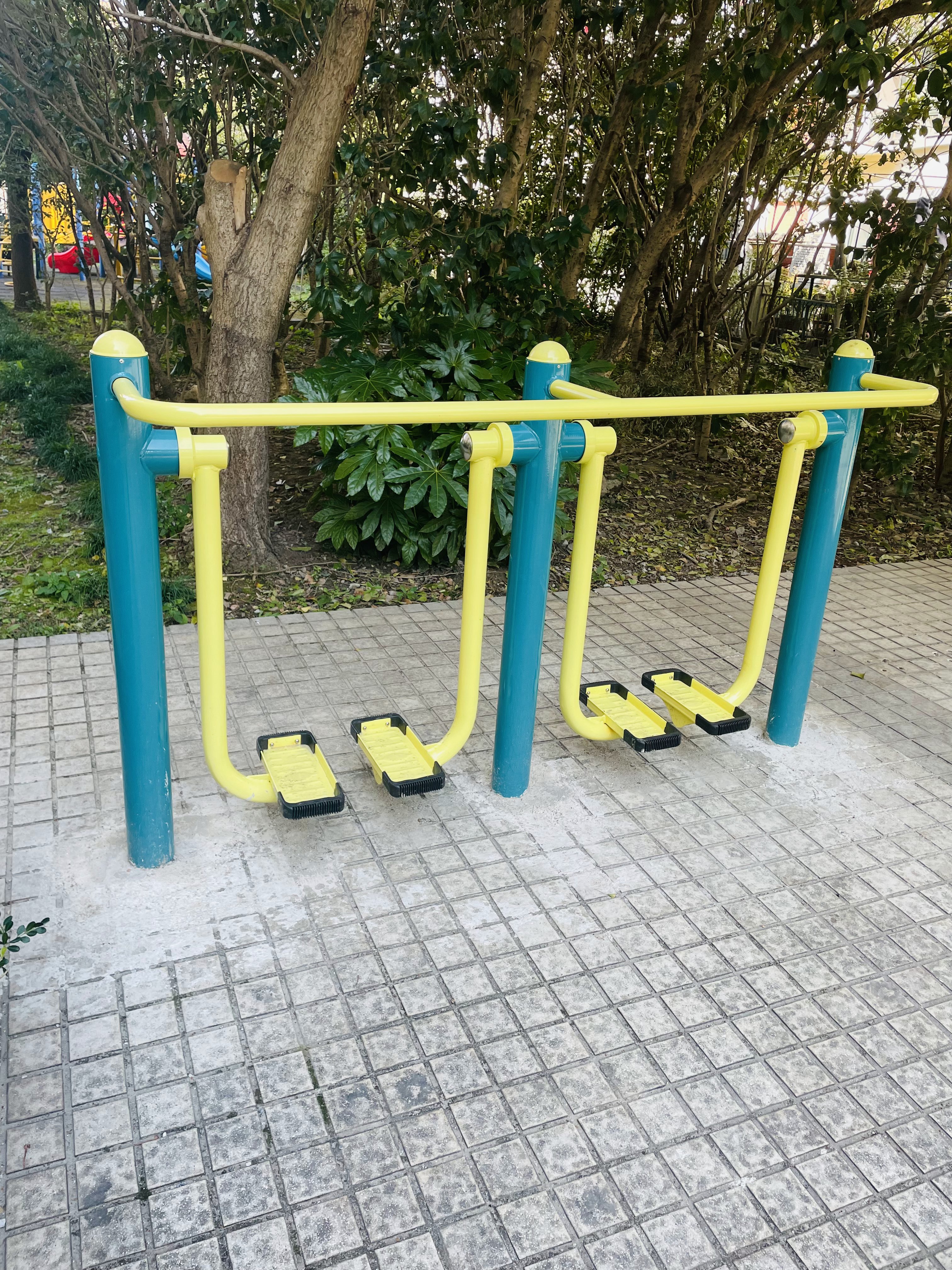 二位智能太空漫步机