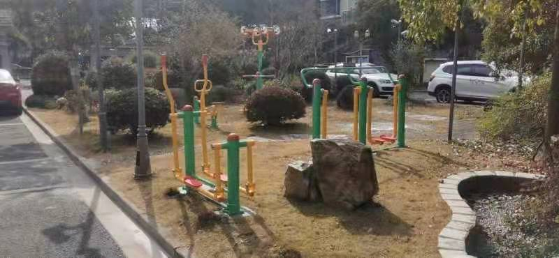 华飞金桂苑健身点