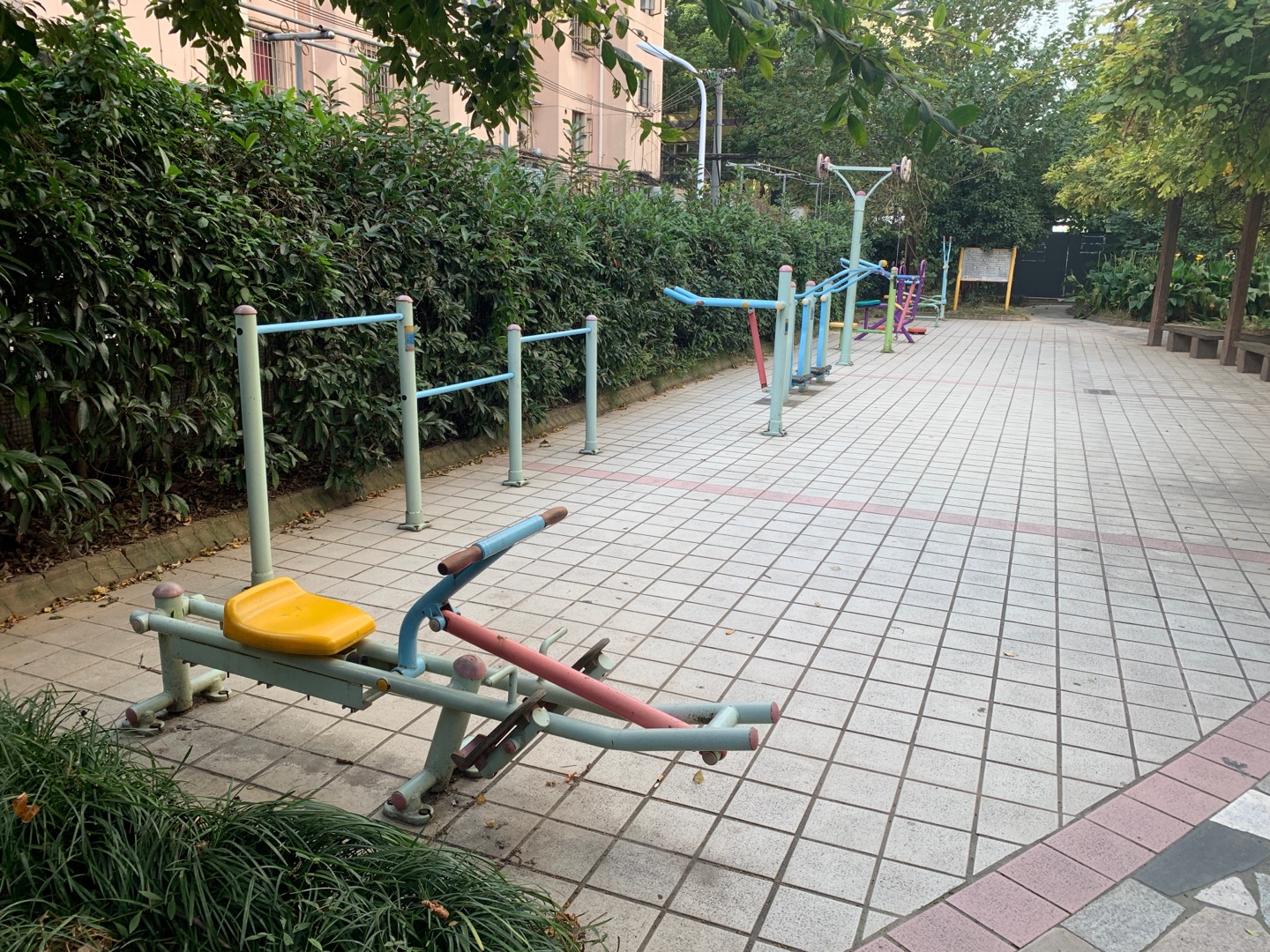 张家浜居委健身点3