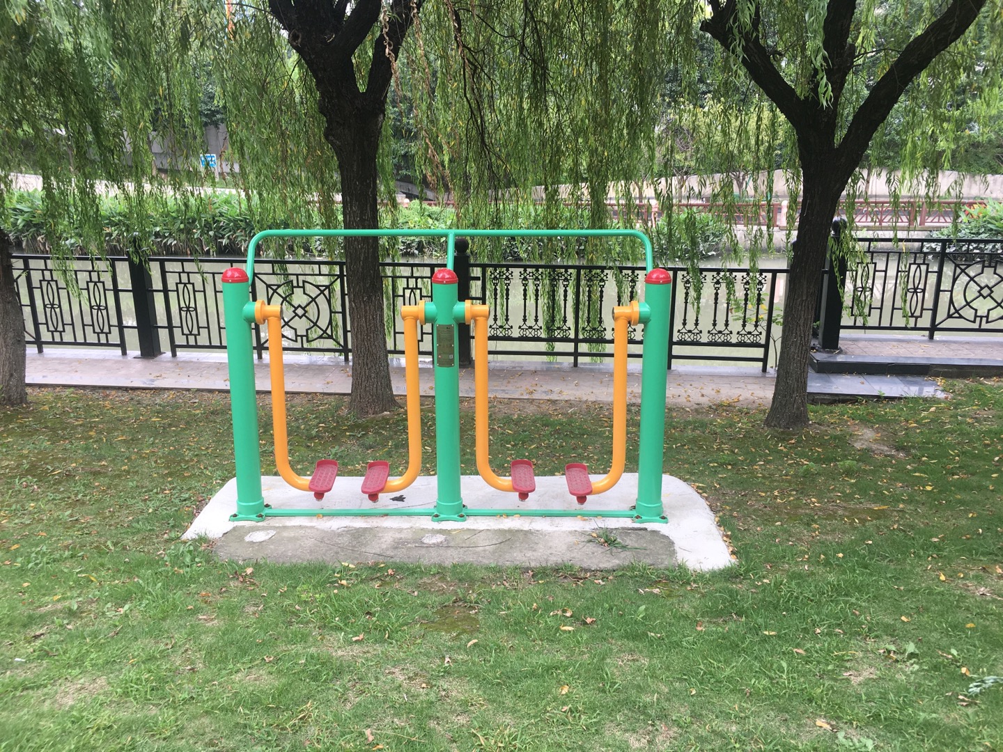 两联漫步机