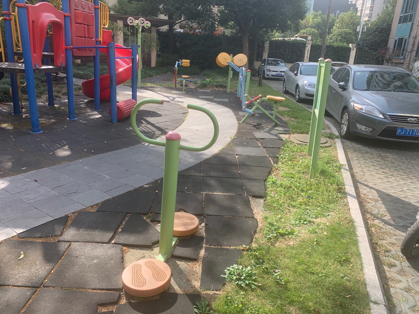 王家宅居委嘉地公寓健身点