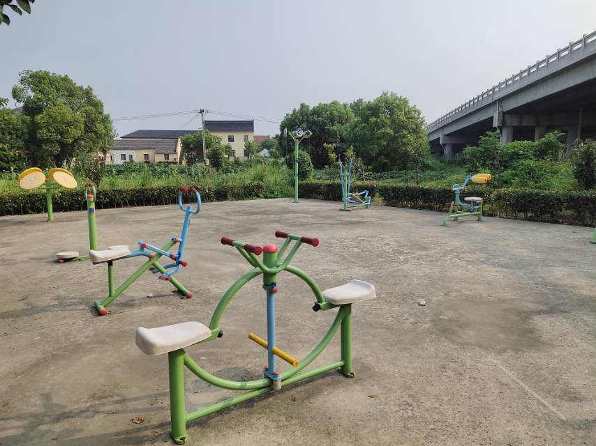 中步村3组健身点