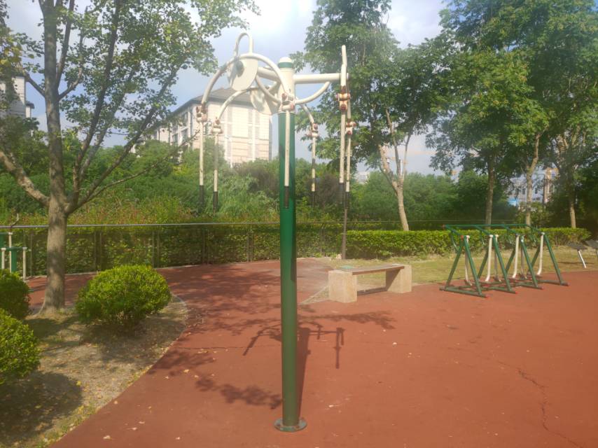 牵引器
