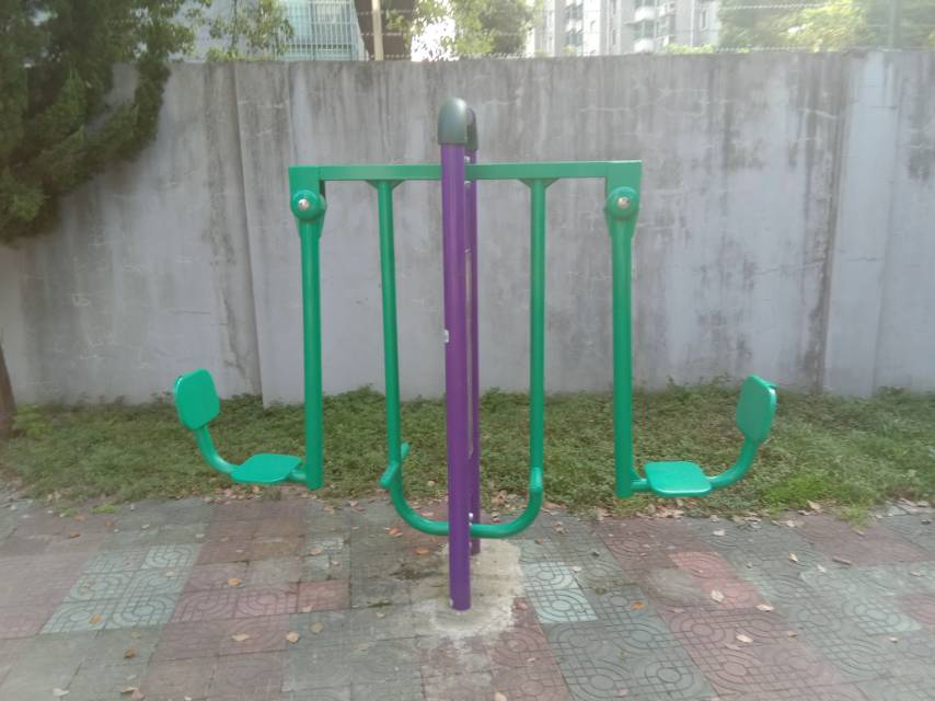 双位蹬力器