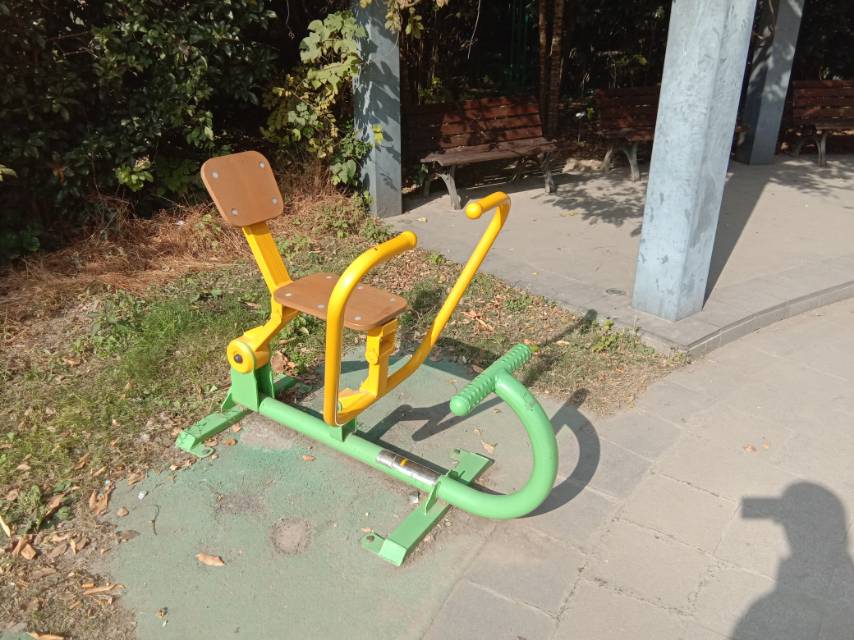 划船器