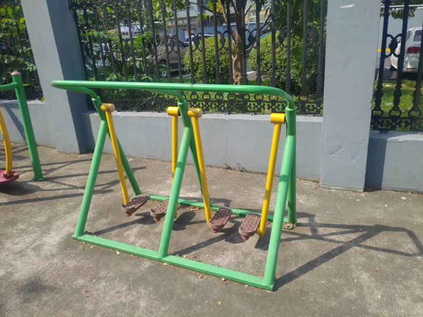 双位漫步机