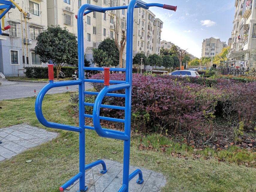 多功能训练器