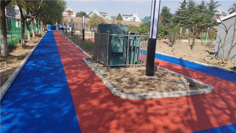 包桥小区健身步道