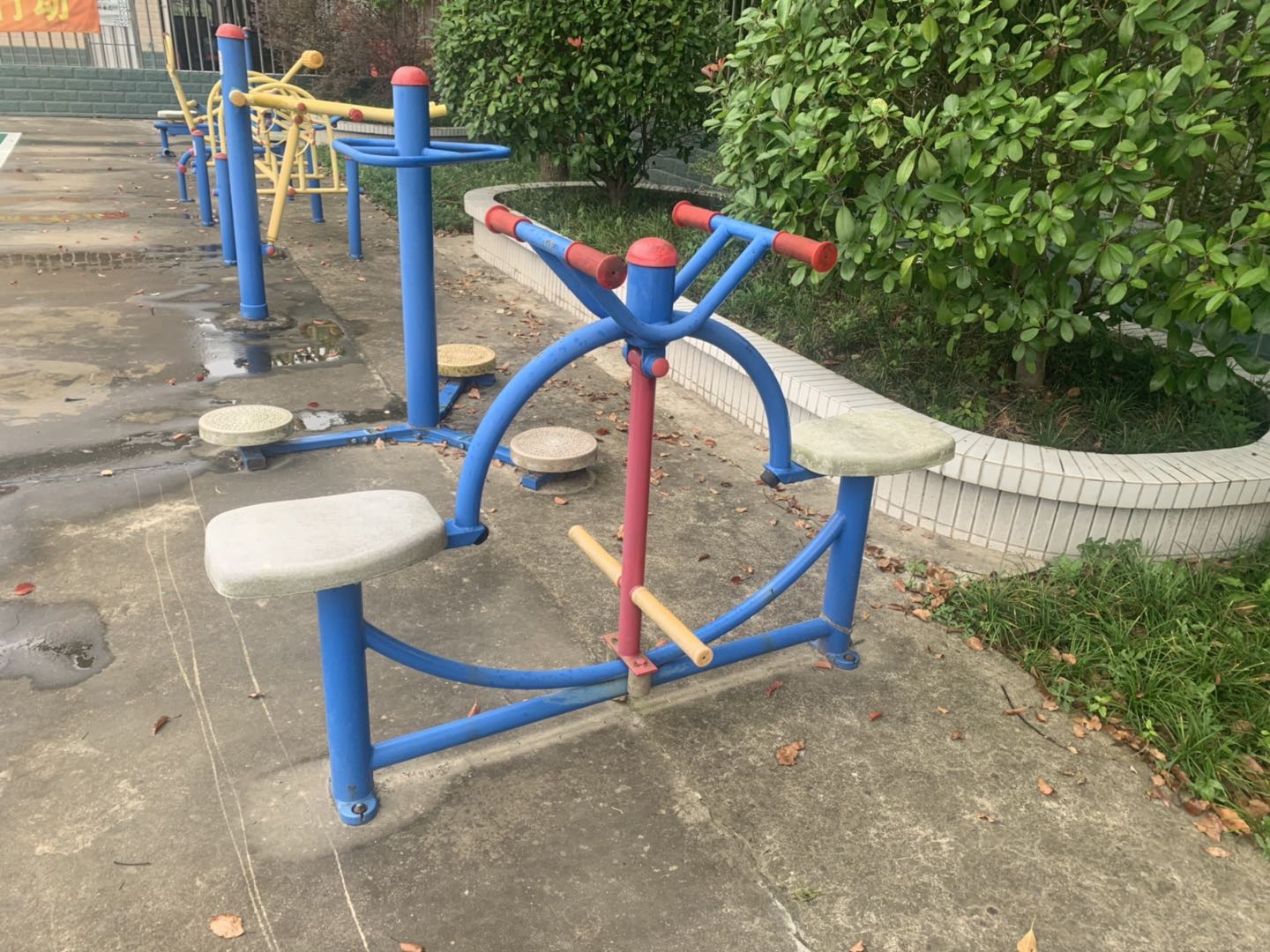 下肢康复器