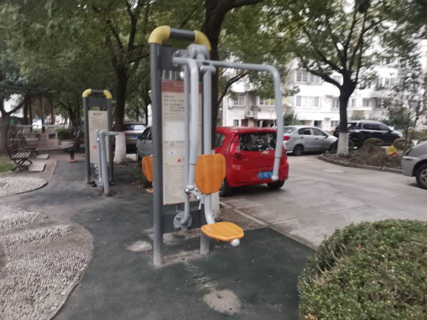 上下肢训练器