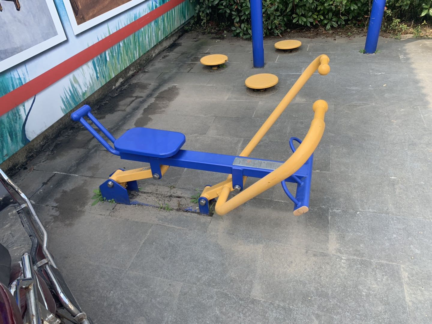 划船器