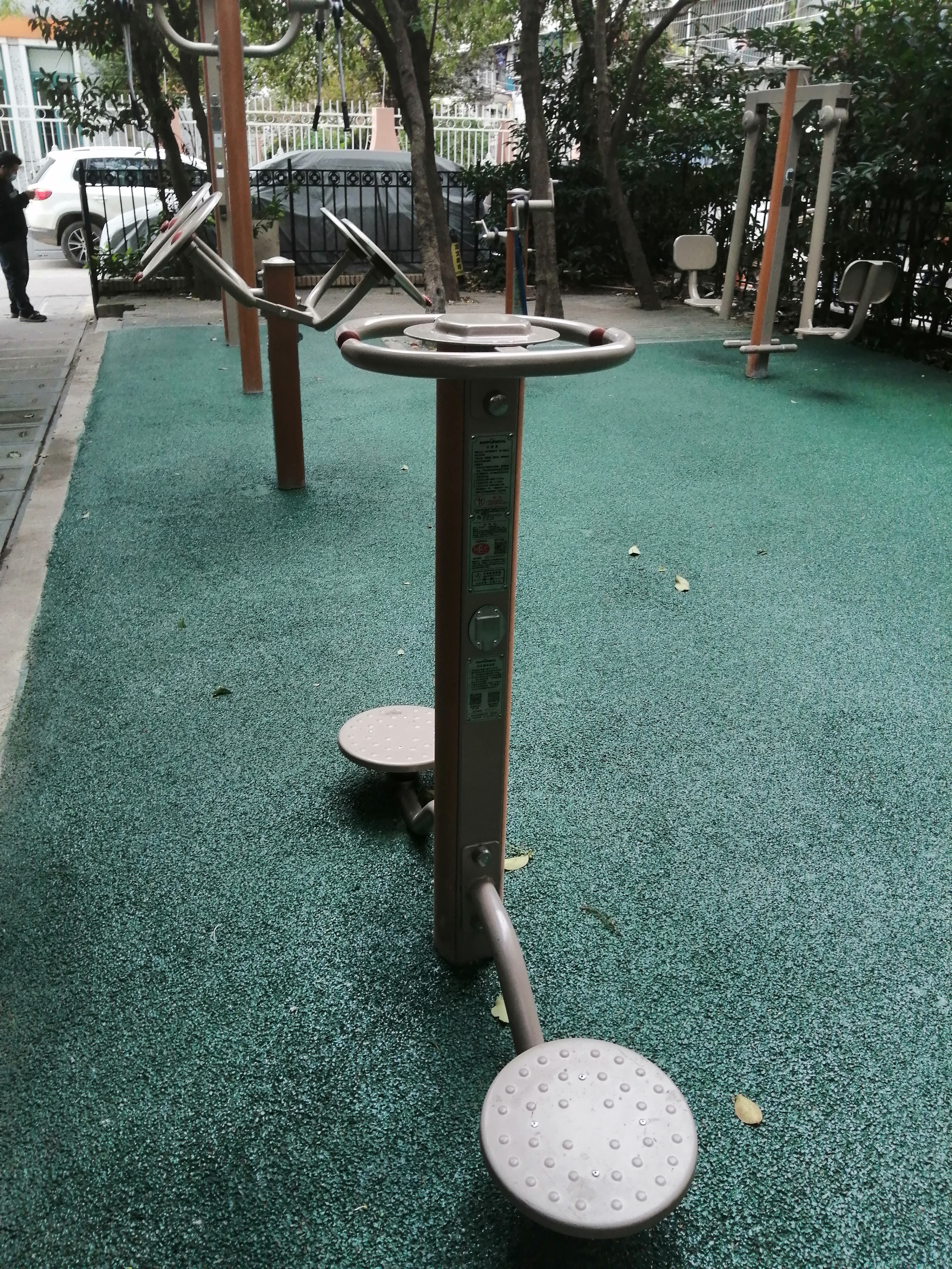 扭腰器