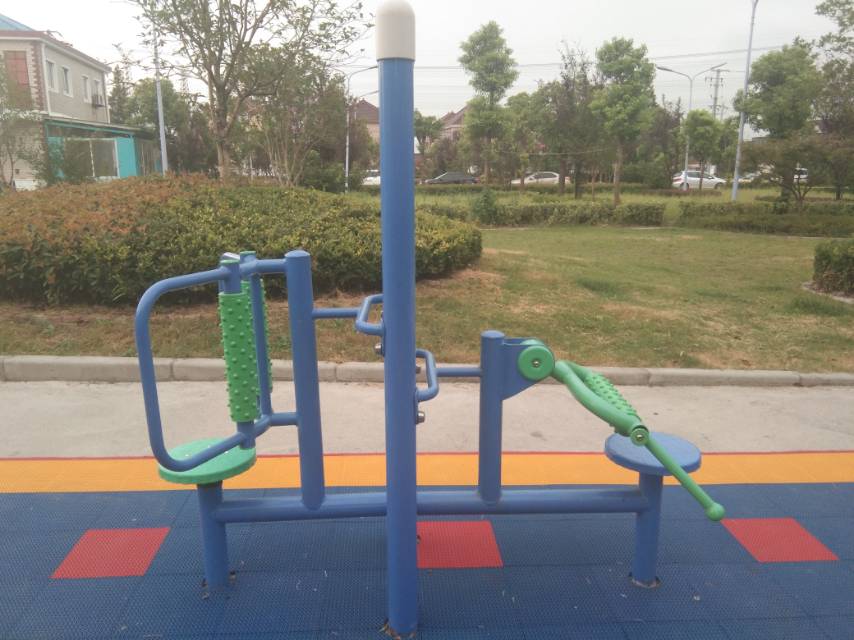 双立柱腰背按摩器