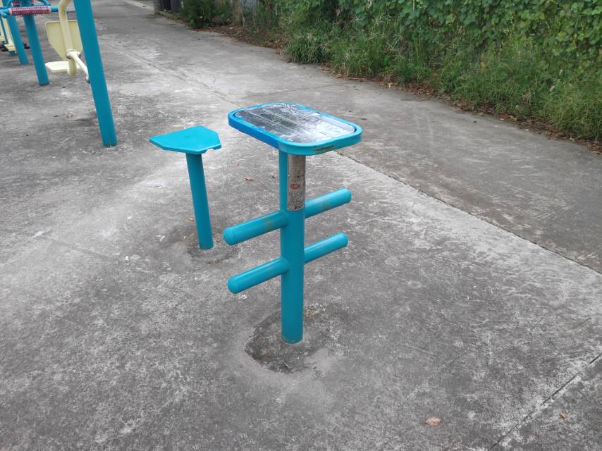柔韧训练器