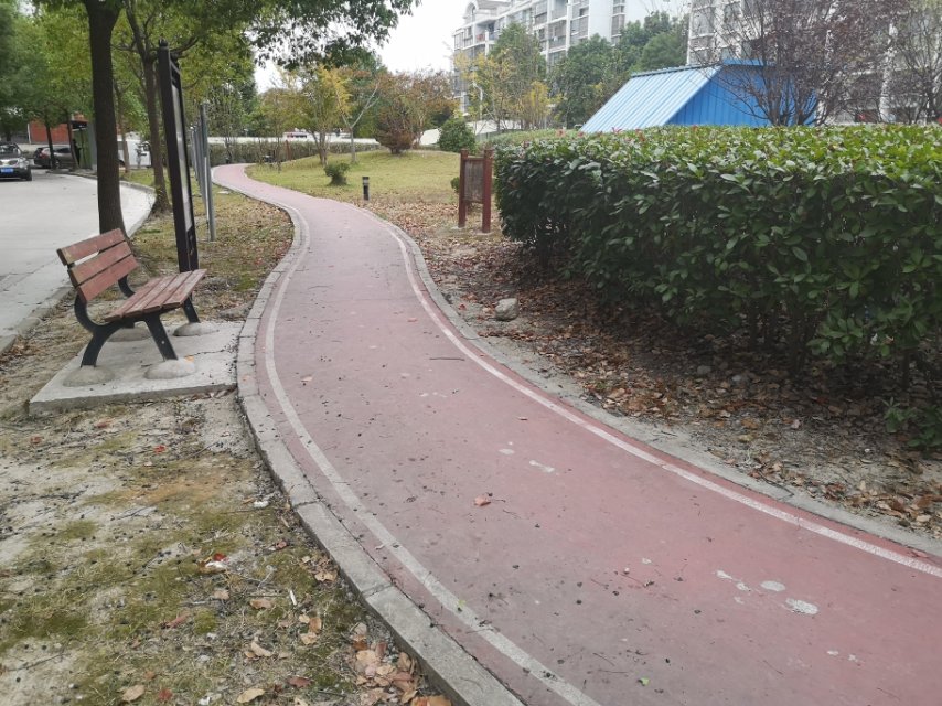 鹤鸣二村健身步道