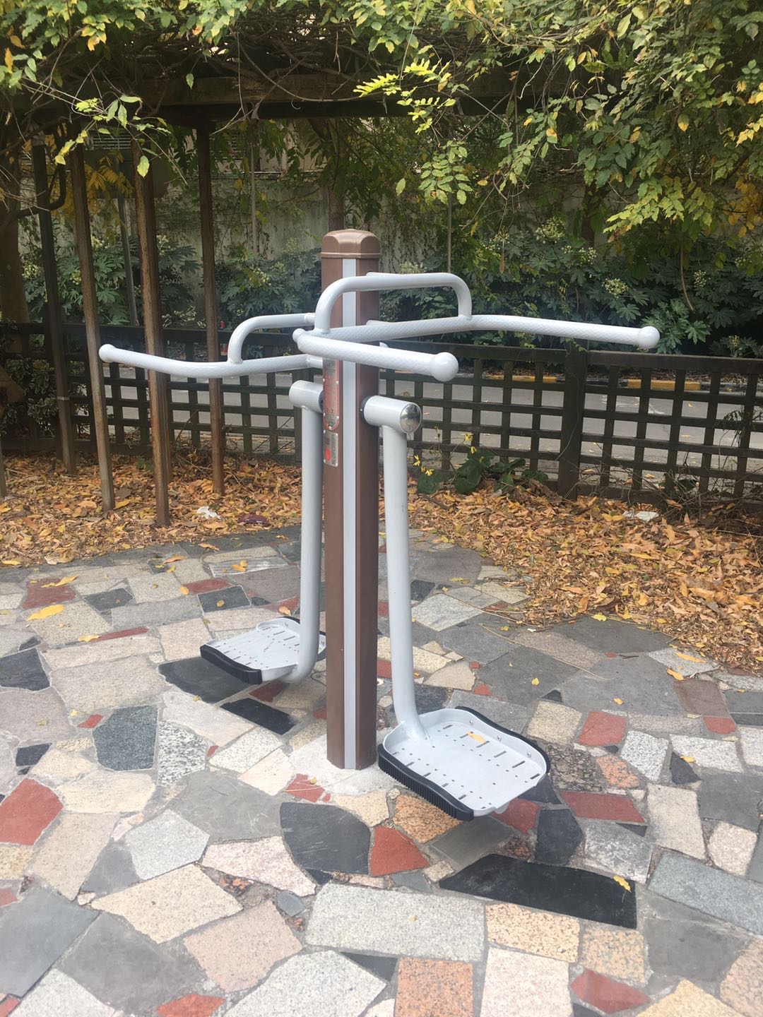 双人钟摆器