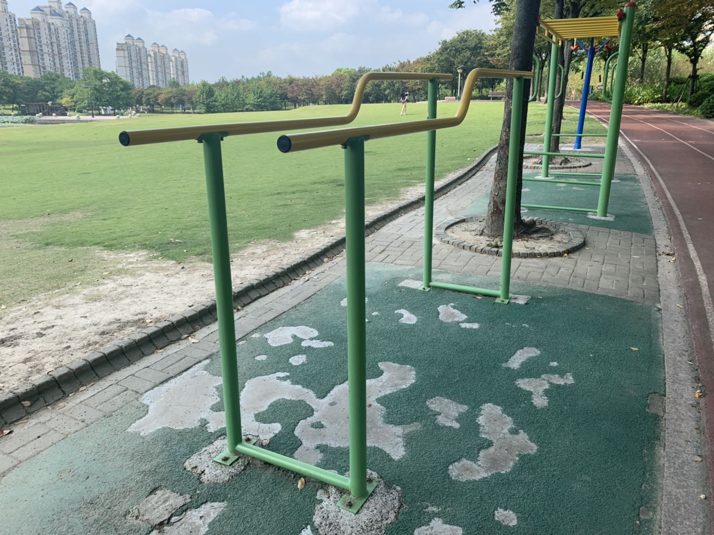 双杠