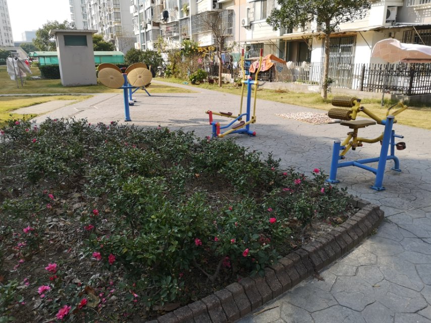 华顺居委健身苑点