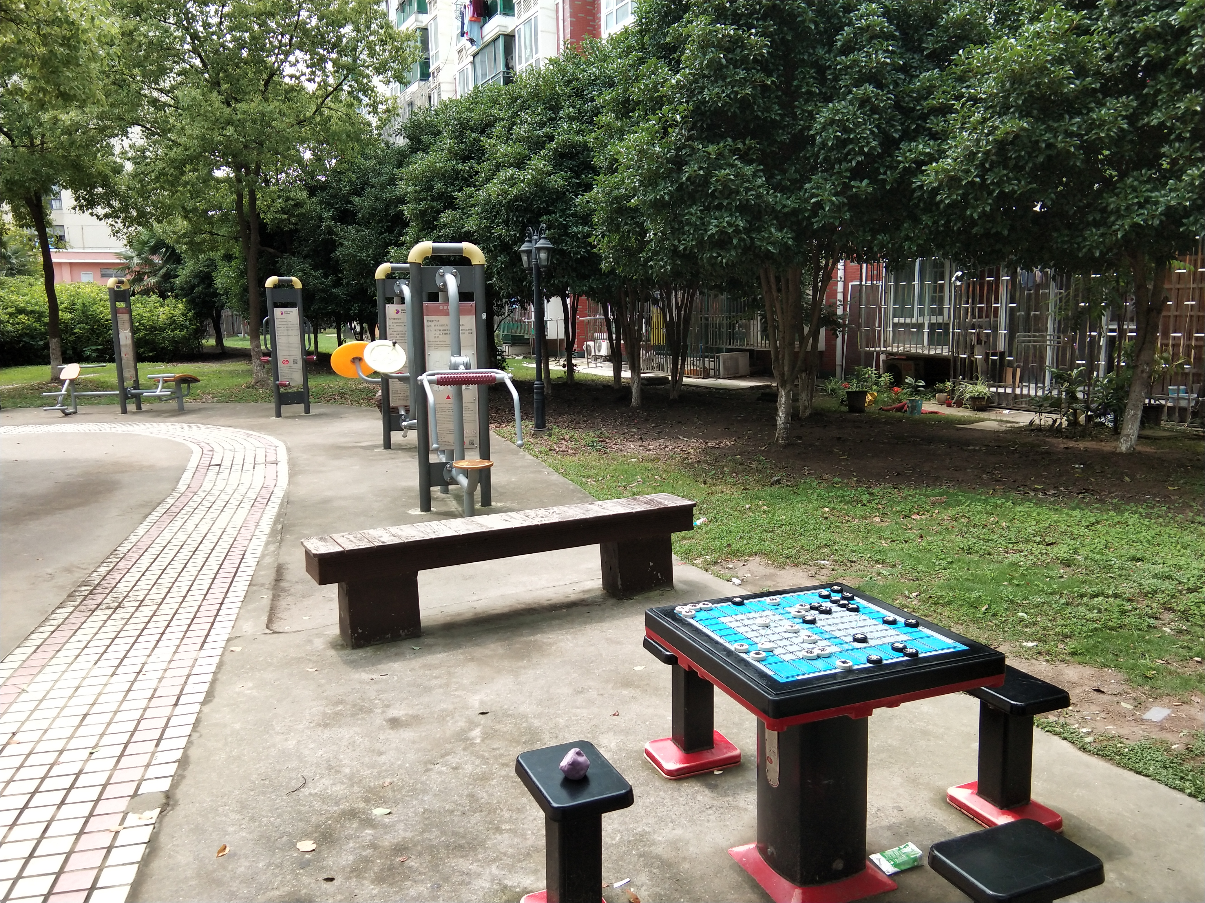 奉城镇头桥华盛新苑市民益智健身苑点