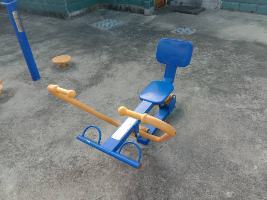 划船器