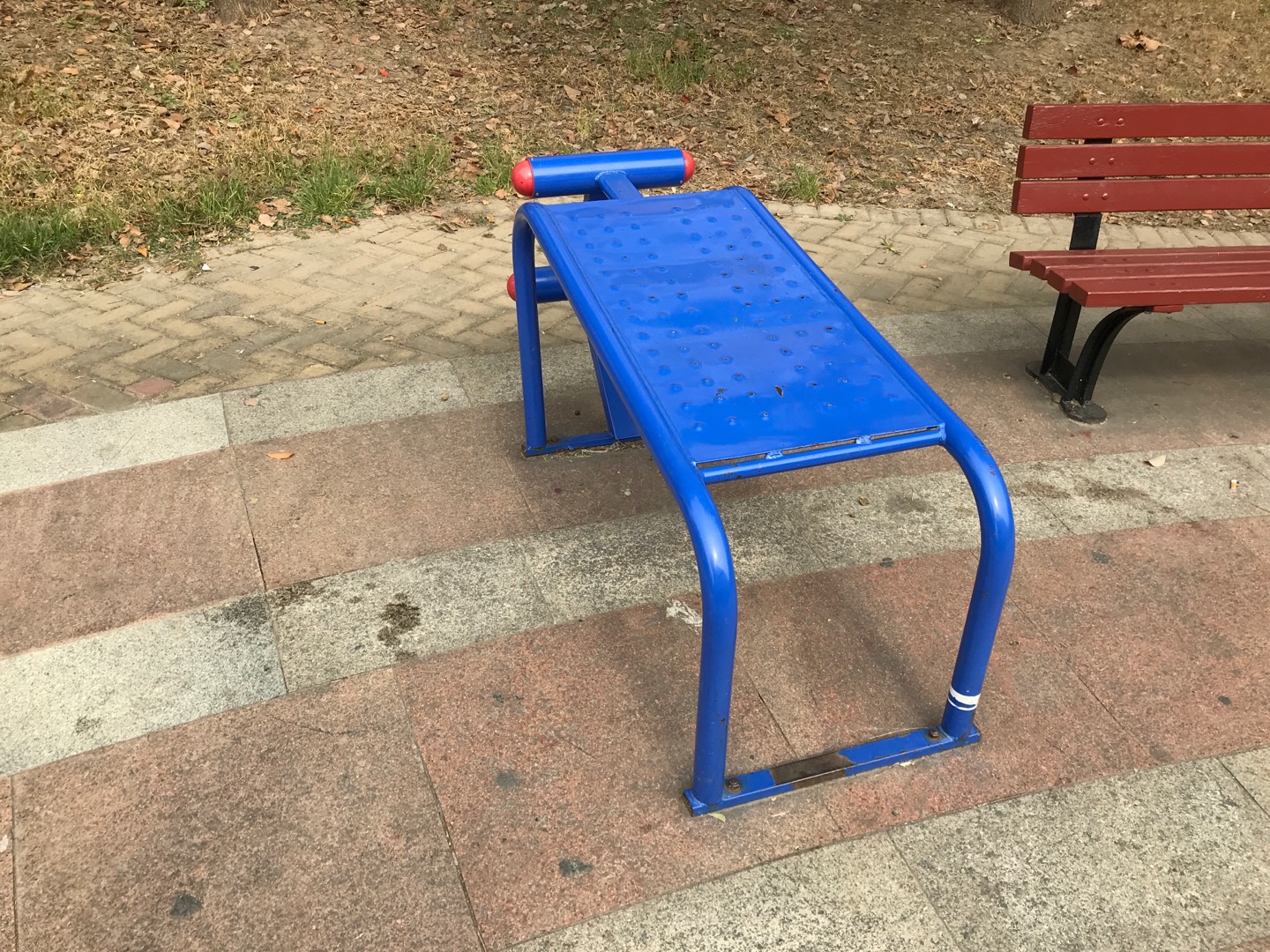 仰卧起坐板