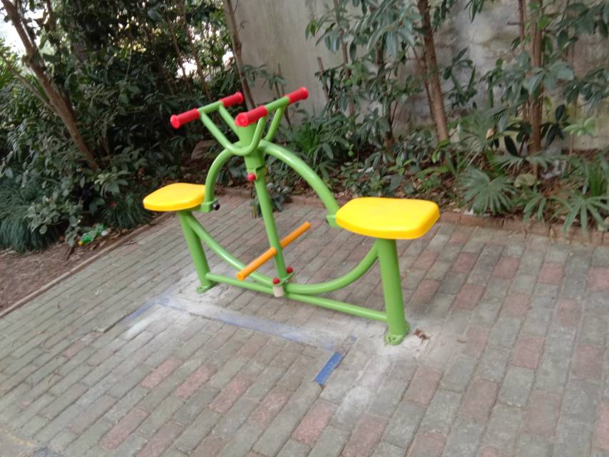 下肢康复器