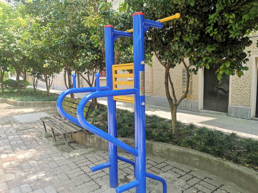 多功能锻炼器