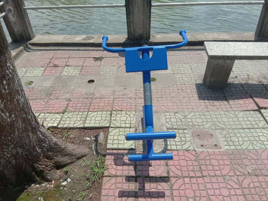 背肌训练器