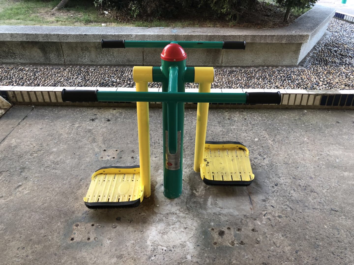 双人钟摆器