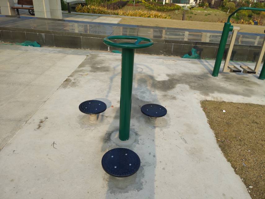 三人扭腰器