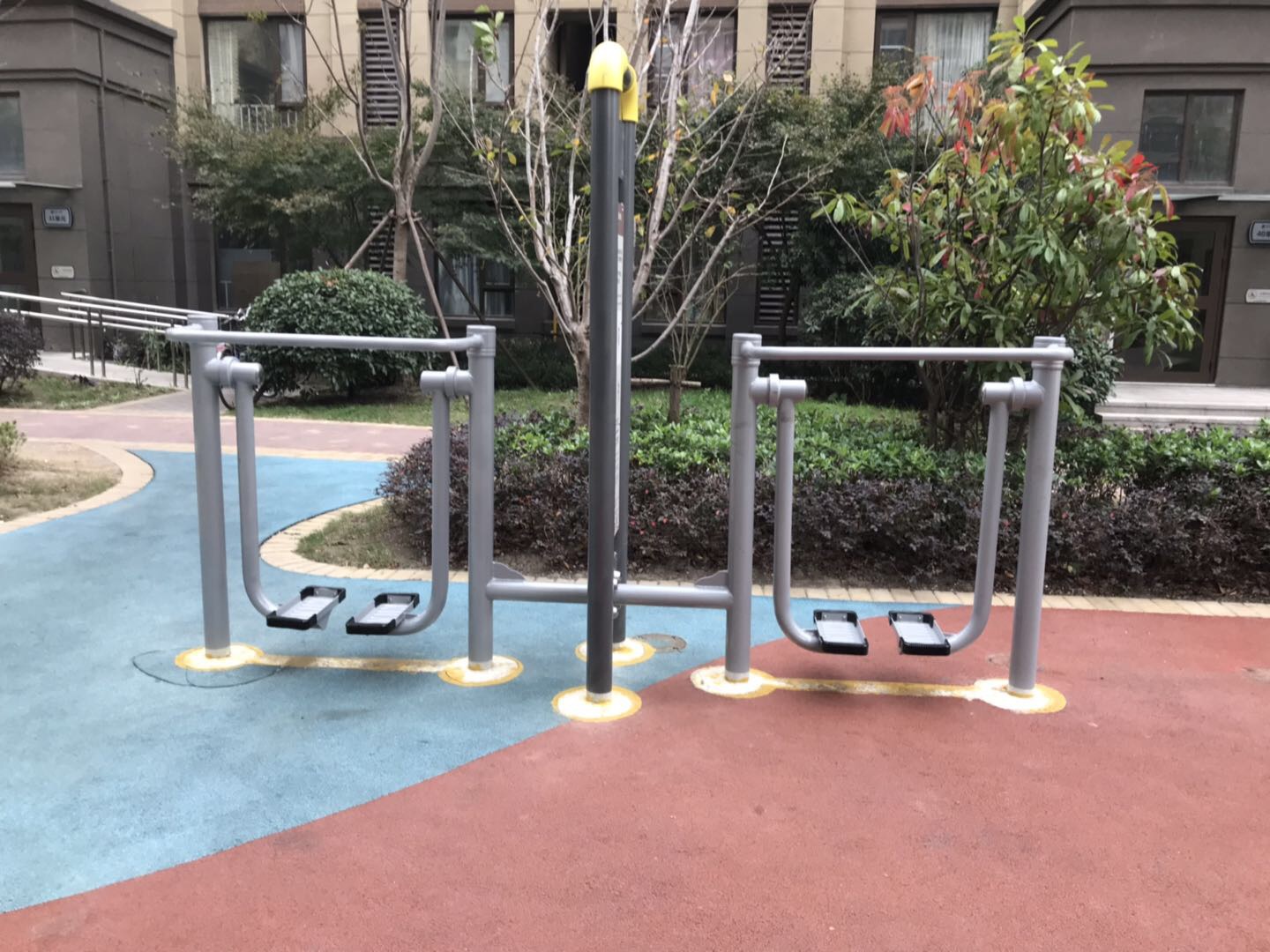 太空漫步机