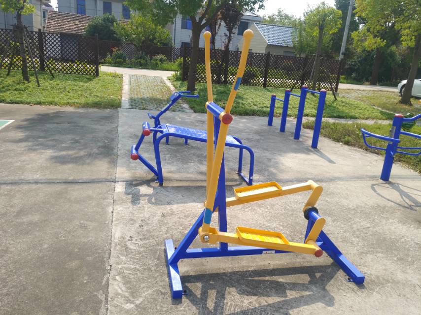 室外椭圆机