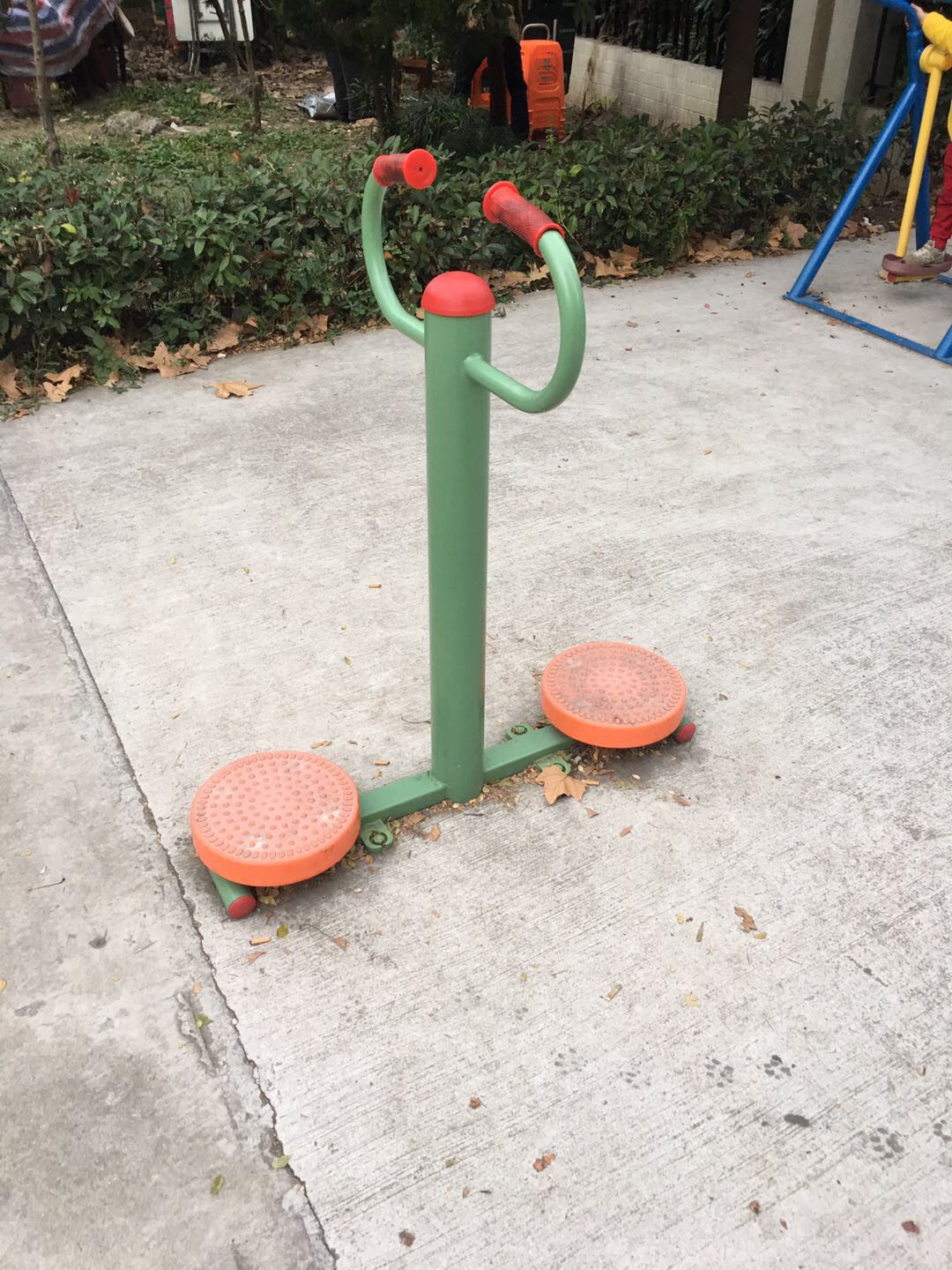 扭腰器