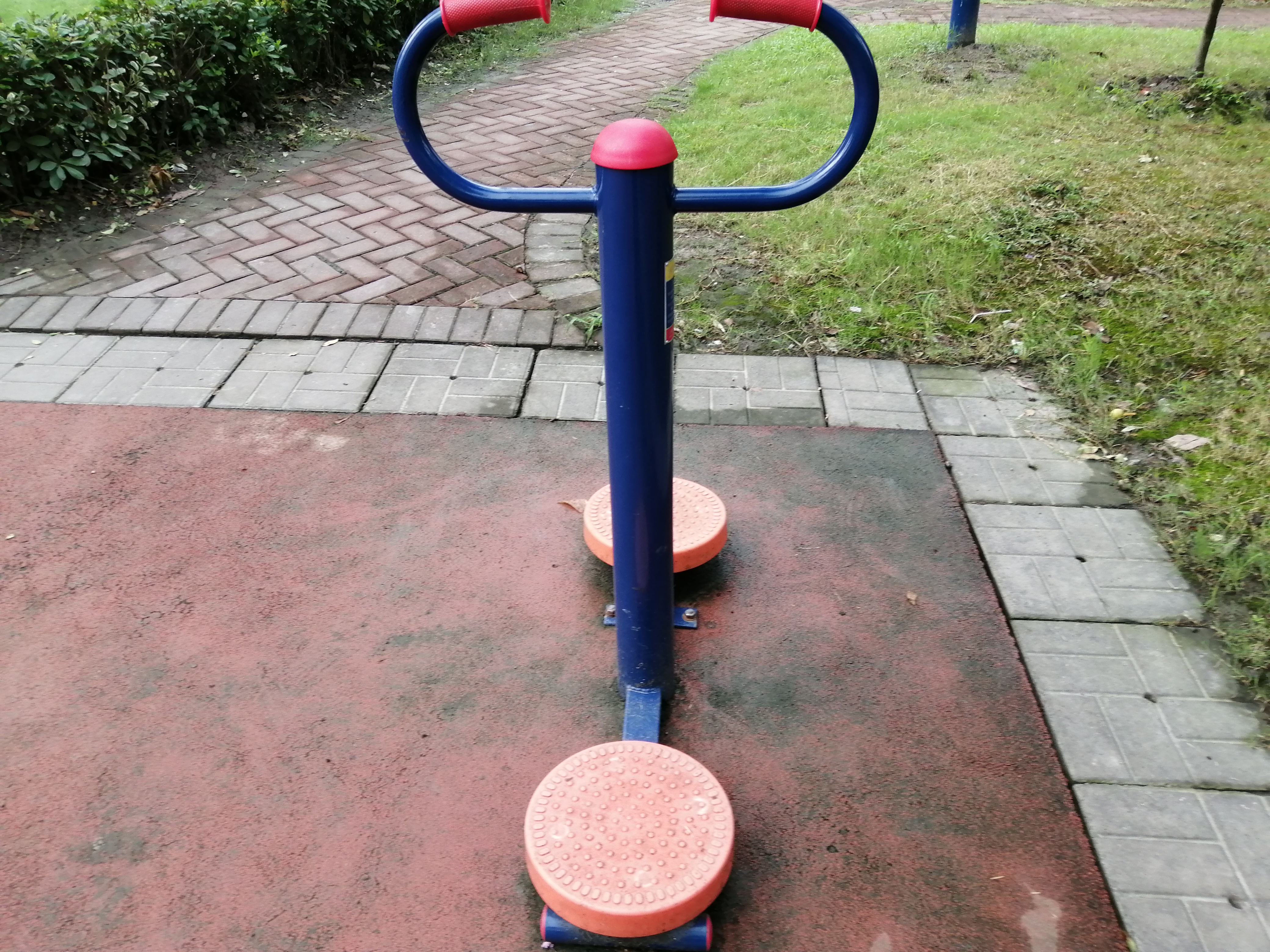 扭腰器