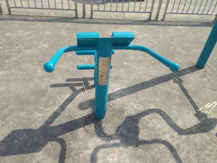 背肌训练器