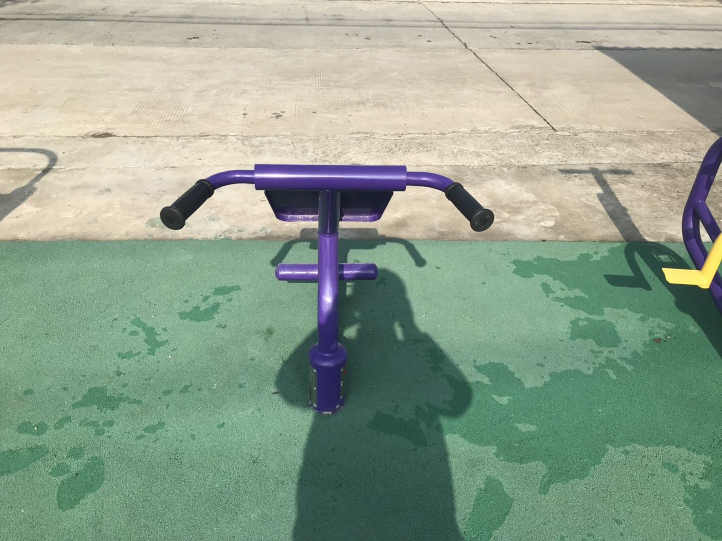 背肌训练器