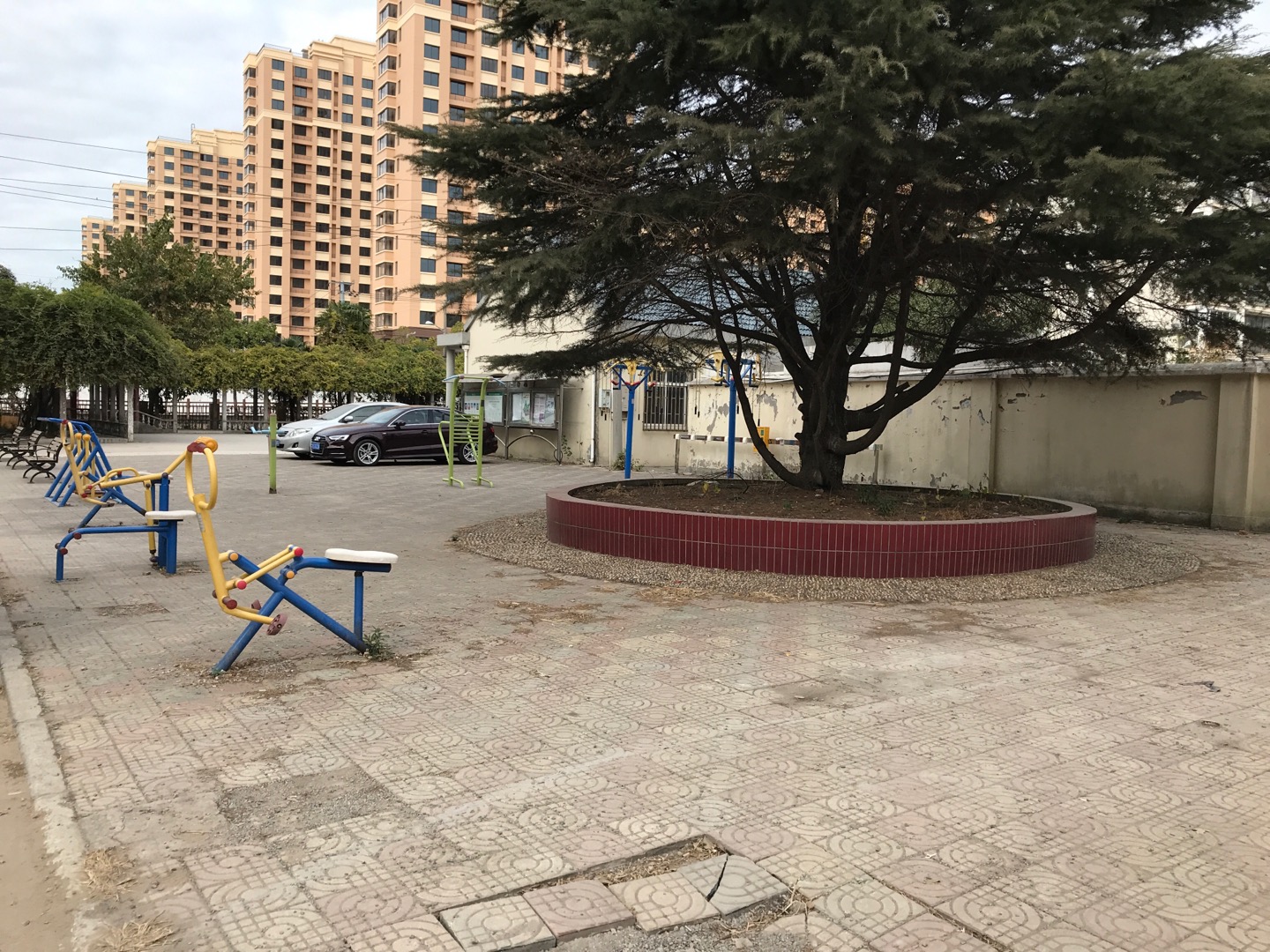 龚华新村健身点2