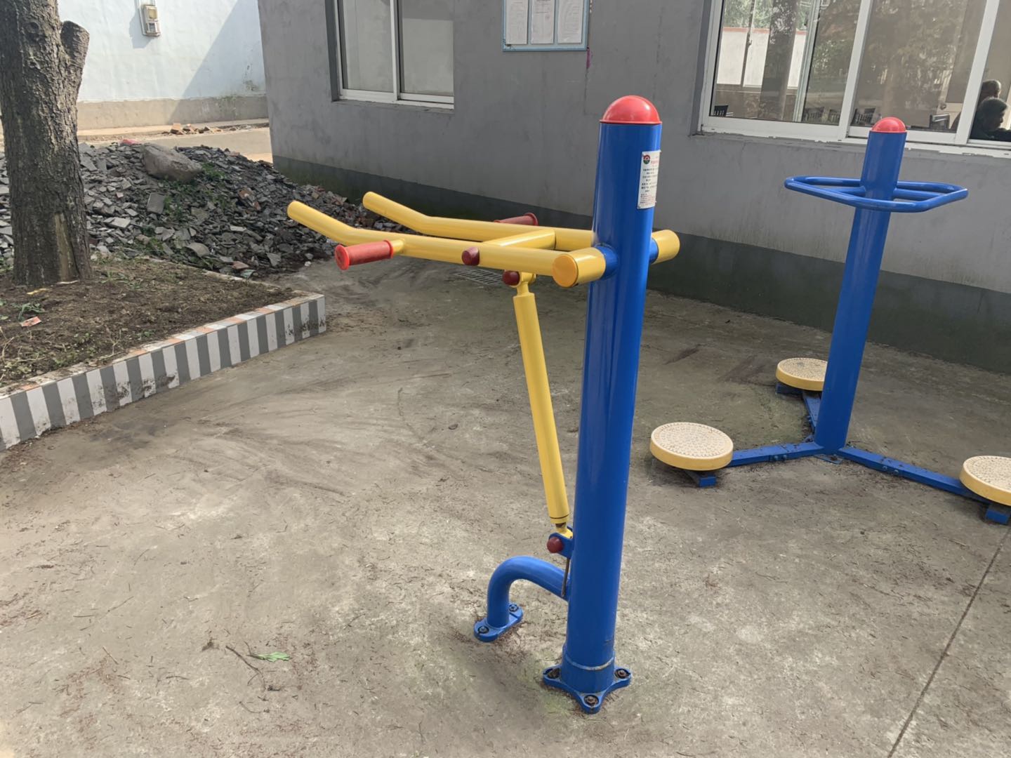 腰腿锻炼器