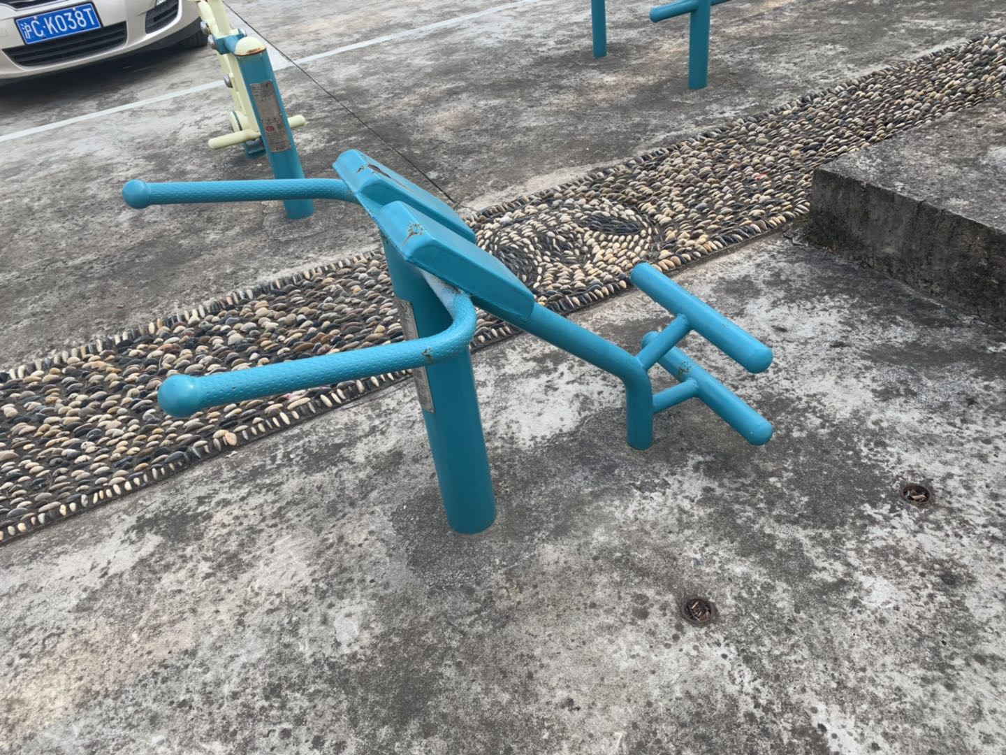 背肌训练器