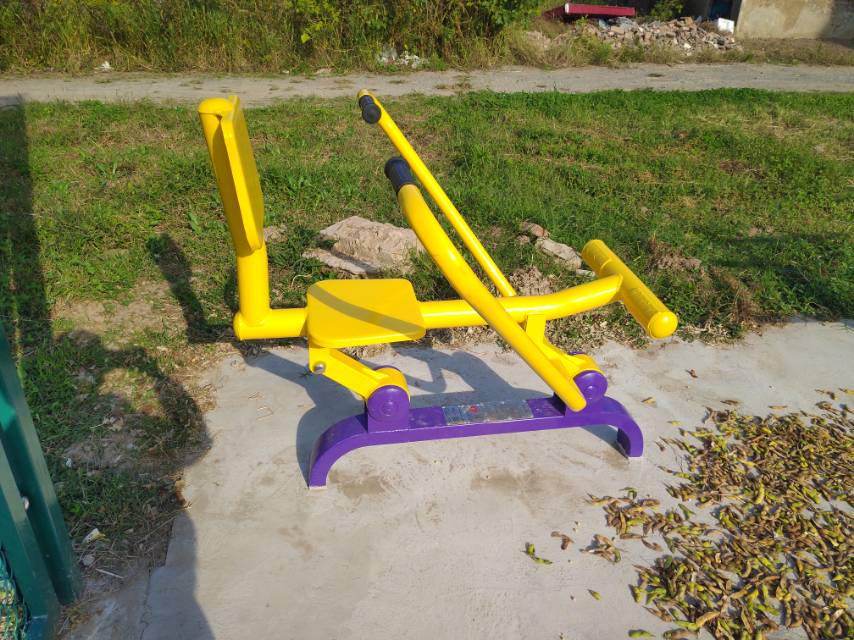 自重式平推训练器