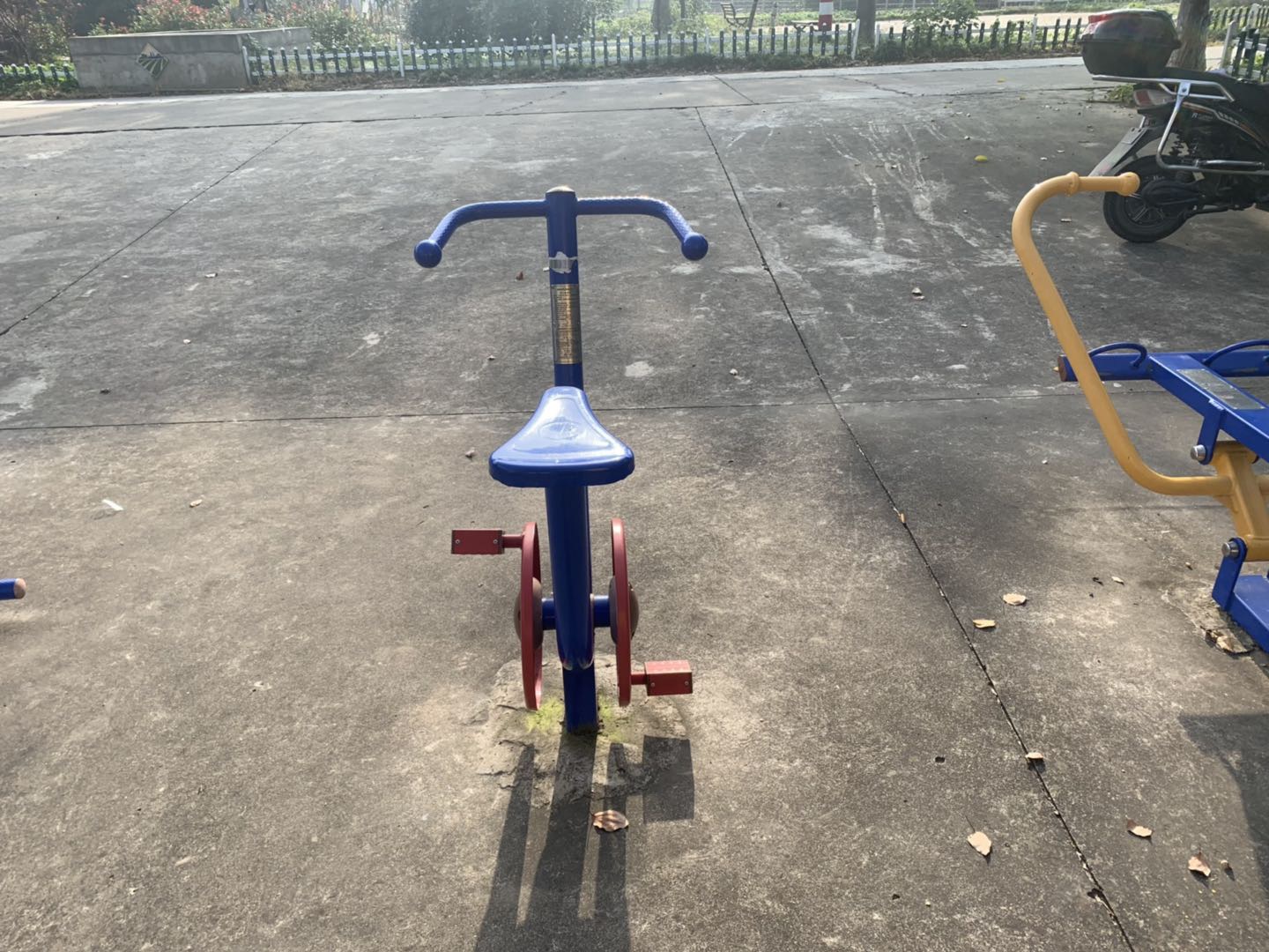 直立健身车