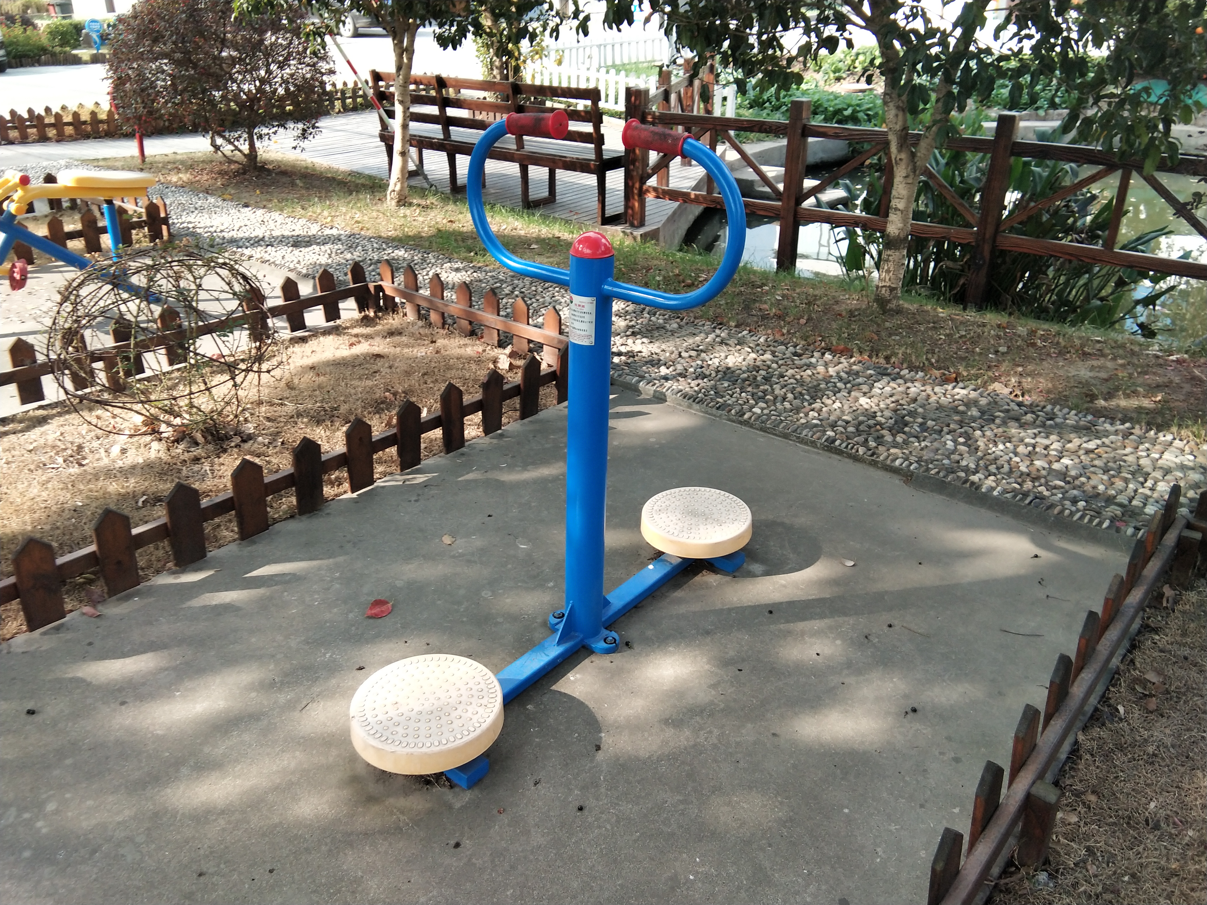 扭腰器