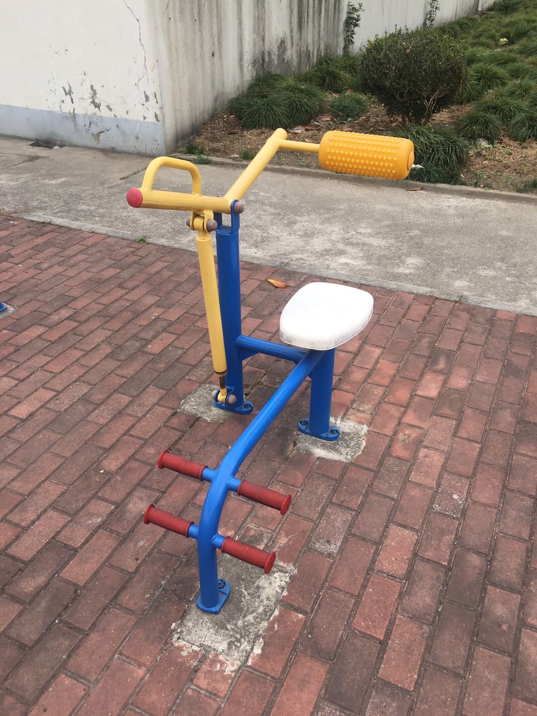 自重腰腹器