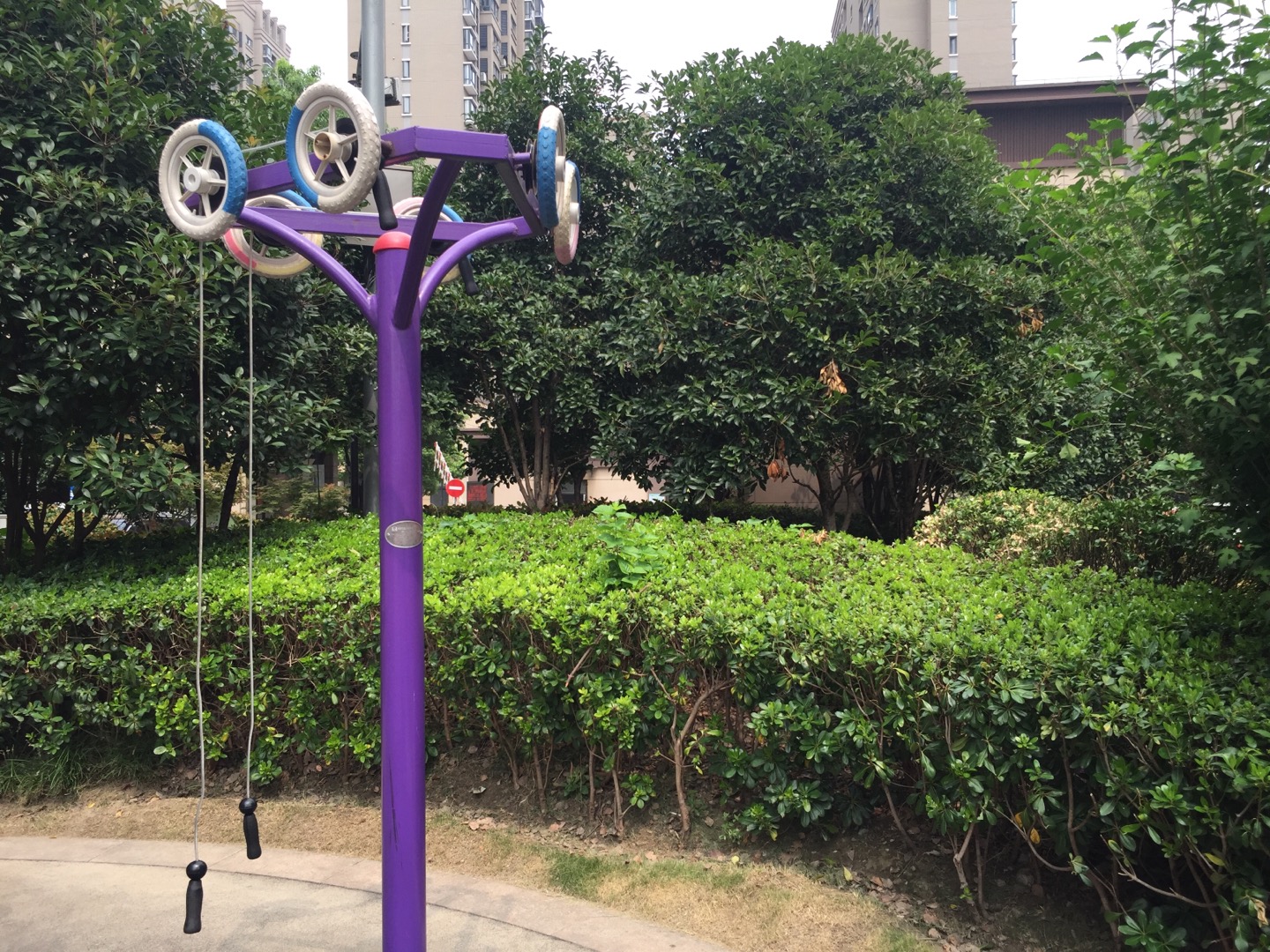 牵引器